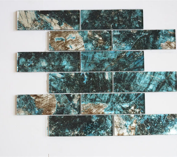 China Factory Wholesale Lake blue Glitter Glass Mosaic Tile for Bathroom Wall Production