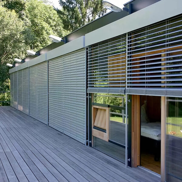 80mm Luxury Waterproof Electric Built-In Blackout Outdoor Window Blinds Aluminum Venetian Hotels Office Home Use Plain