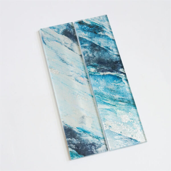 Factory Wholesale Glitter Glass Mosaic Tile for Bathroom Wall Tiles Decoration Customized Patterns